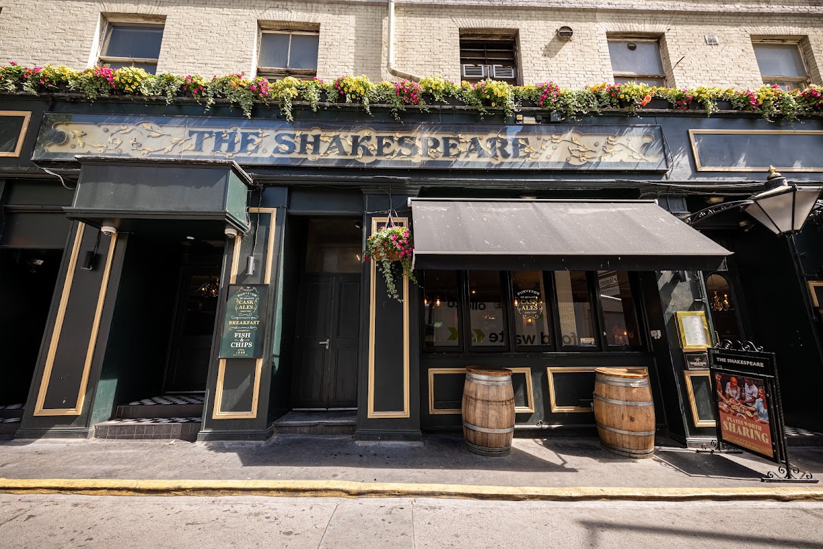 The Shakespeare & Platform 22